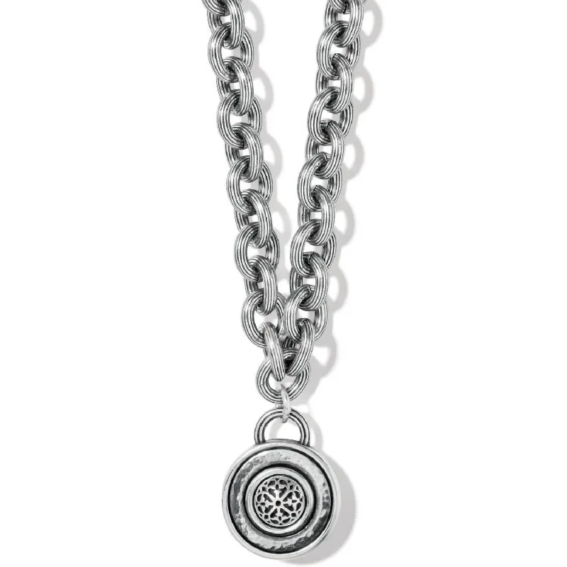 Firm clasp necklaces-Women's Ferrara Disc Necklace In Silver