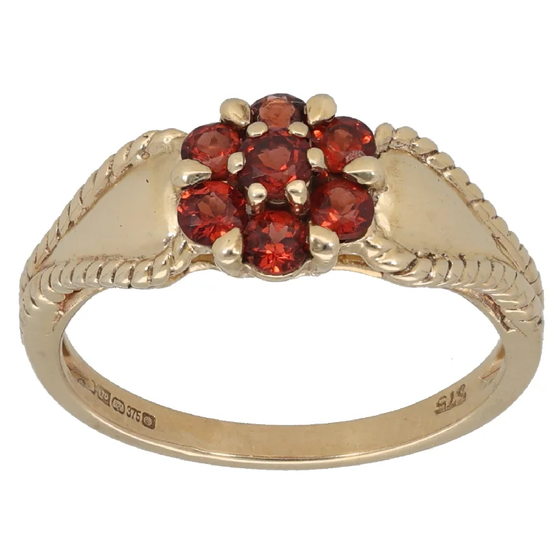 Slim rose rings-9ct Gold Garnet Dress/Cocktail Ring Size N