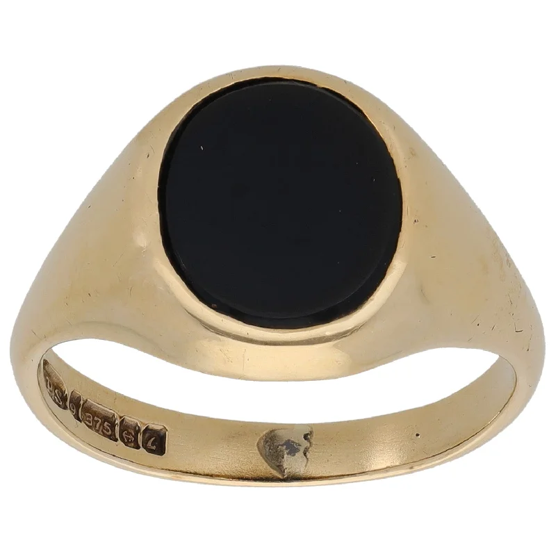 Neat modern rings-9ct Gold Onyx Signet Ring Size R