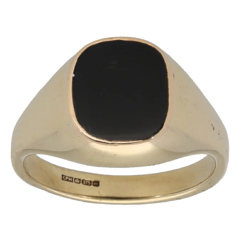 Rustic flair rings-9ct Gold Onyx Patterned Signet Ring Size T