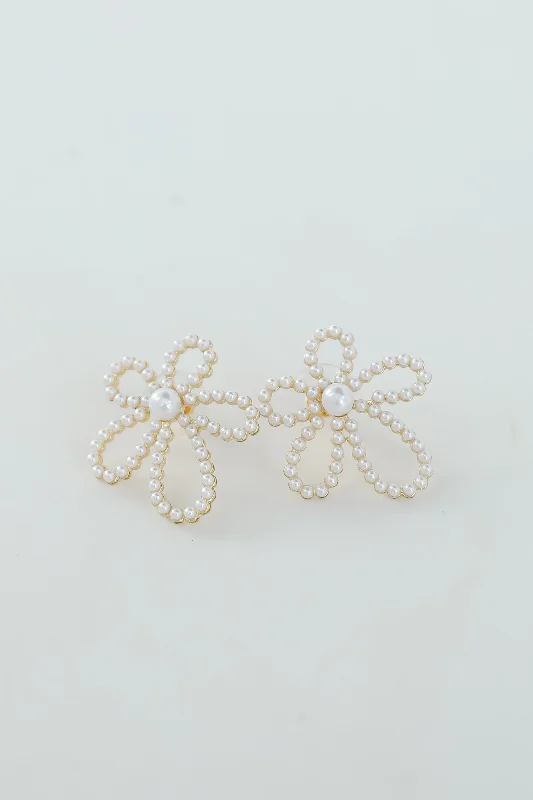 Fine wing earrings-Eve Gold Pearl Flower Stud Earrings