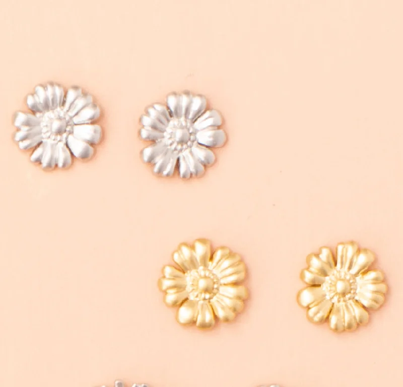 Soft hoop earrings-Daisy Post Earrings