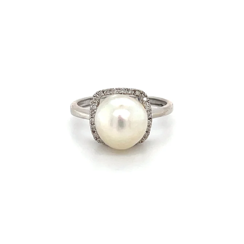 Hand-cast rings-ESTATE 18KW Gold Pearl Ring With Diamond Halo