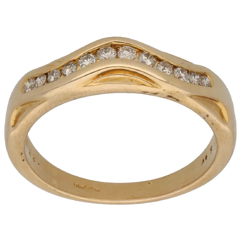 Neat modern rings-9ct Gold 0.25ct Diamond Half Eternity Ring Size N