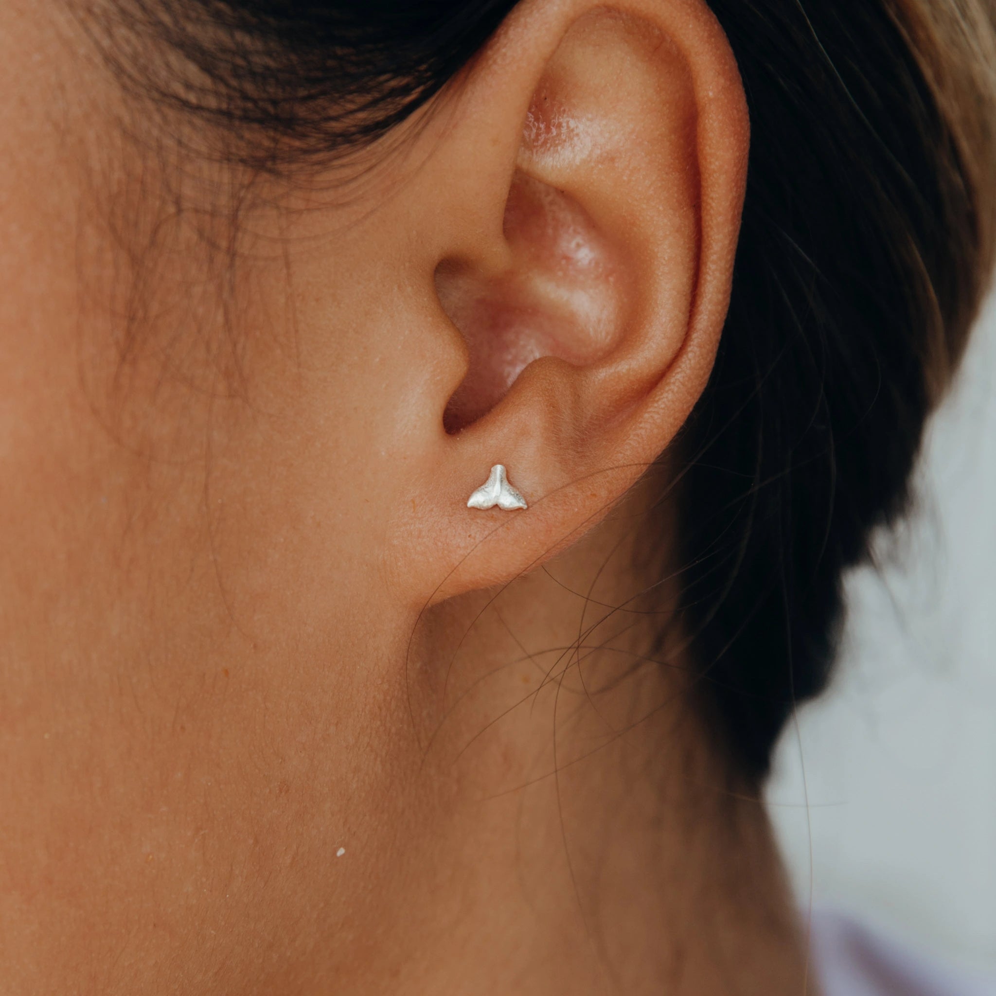 Fluid drop earrings-Whale Tail Stud Earrings