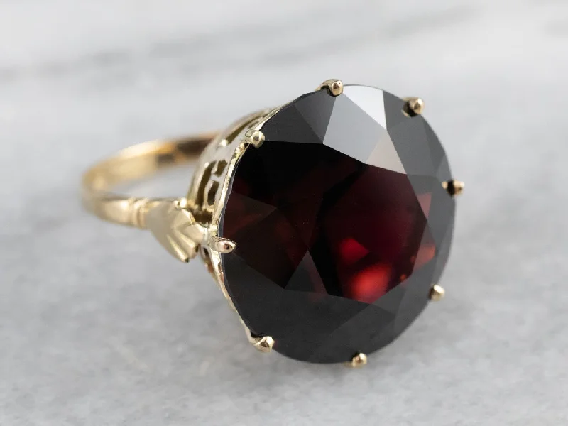 Elegant art rings-Round Pyrope Garnet Gold Cocktail Ring