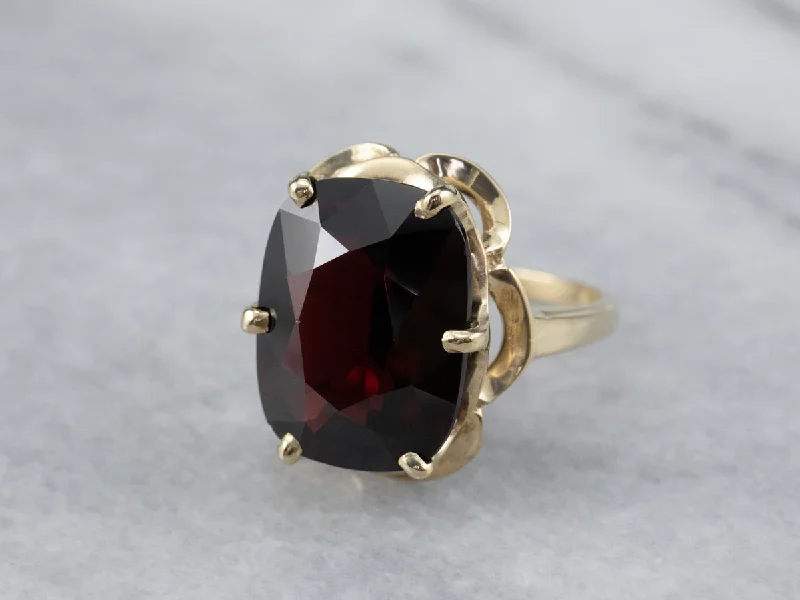 Slim rose rings-Scalloped Gold Garnet Statement Ring