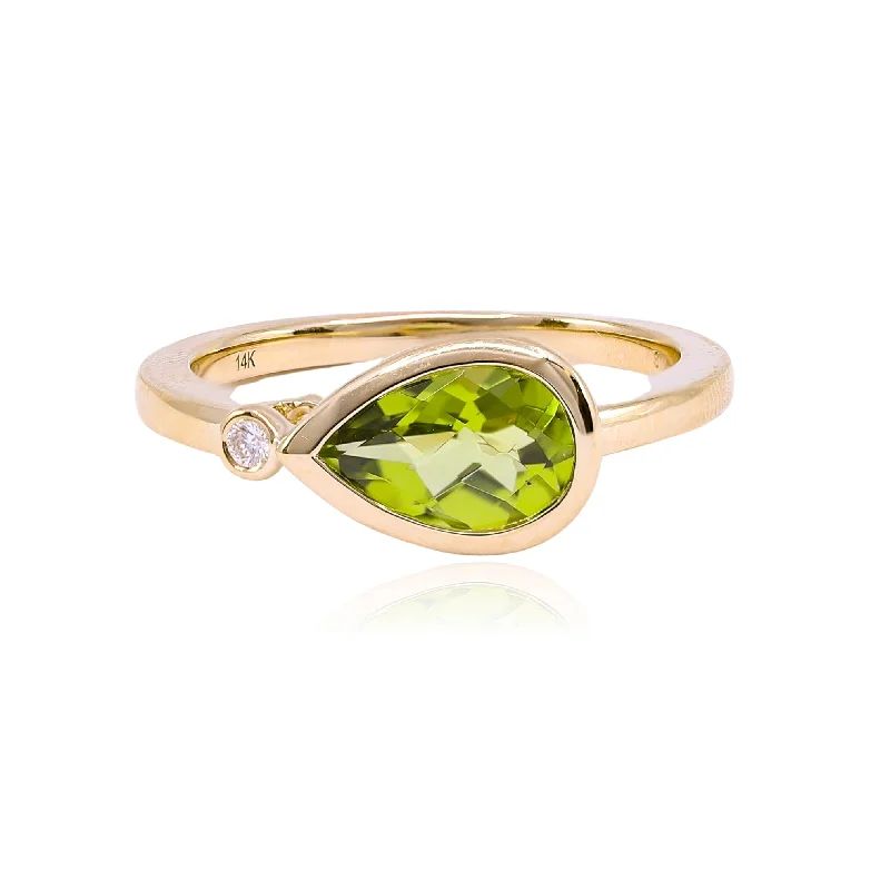 Garnet gem rings-14K YELLOW GOLD TEARDROP PERIDOT RING