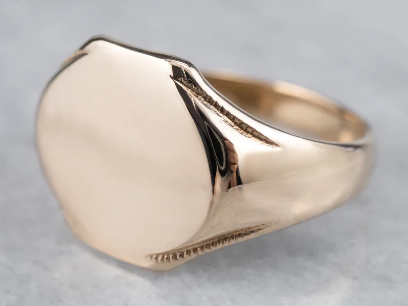 Neat modern rings-Gold Minimalist Signet Ring