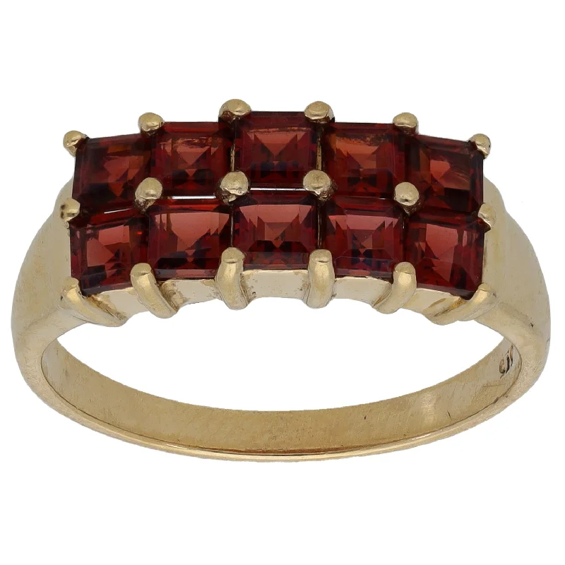 Polished bead rings-9ct Gold Garnet Dress/Cocktail Ring Size P