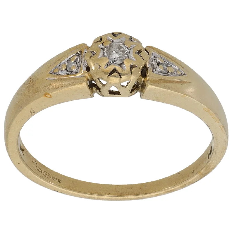 Soft texture rings-9ct Gold 0.10ct Diamond Trilogy Ring Size N