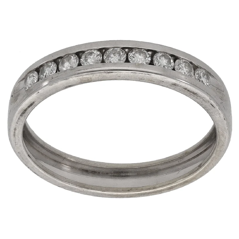 Subtle accent rings-9ct White Gold 0.25ct Diamond Half Eternity Ring Size L