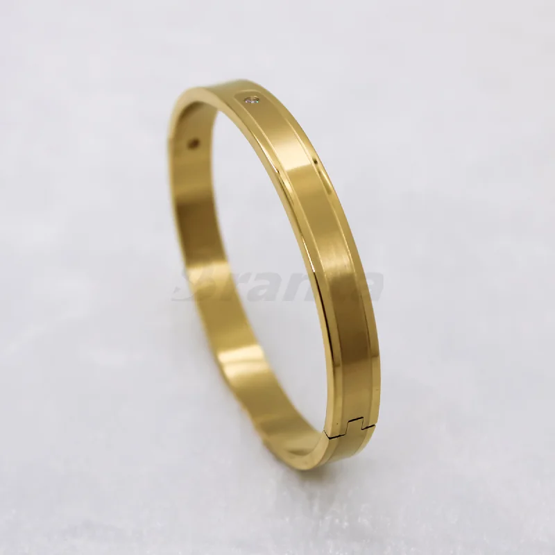 Round design bangles-Elegant One Diamond Gold Men's Bracelet